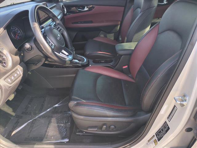 Used 2020 Kia Forte EX w/ EX Special Edition image 17