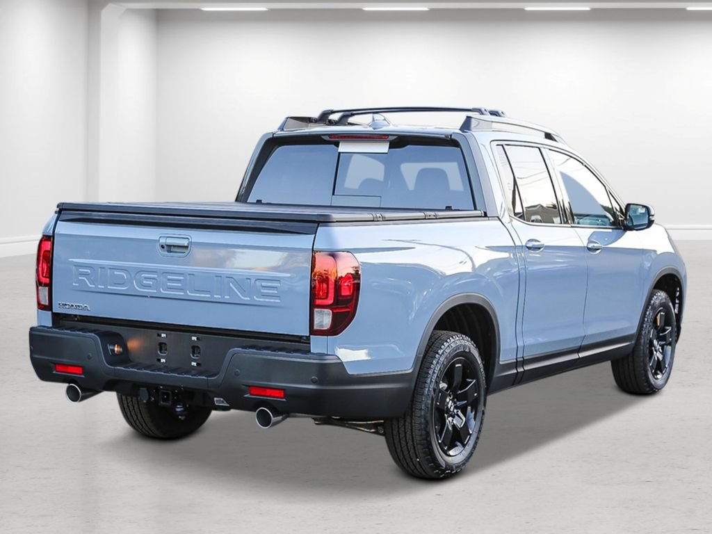 New 2026 Honda Ridgeline Black Edition image 4