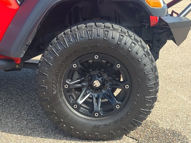 Used 2020 Jeep Wrangler Sport AWD/4WD image 9