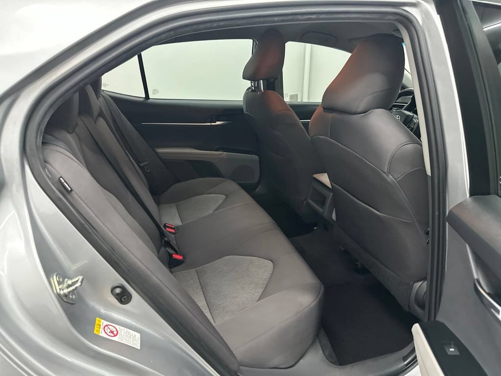 Used 2018 Toyota Camry LE FWD image 24