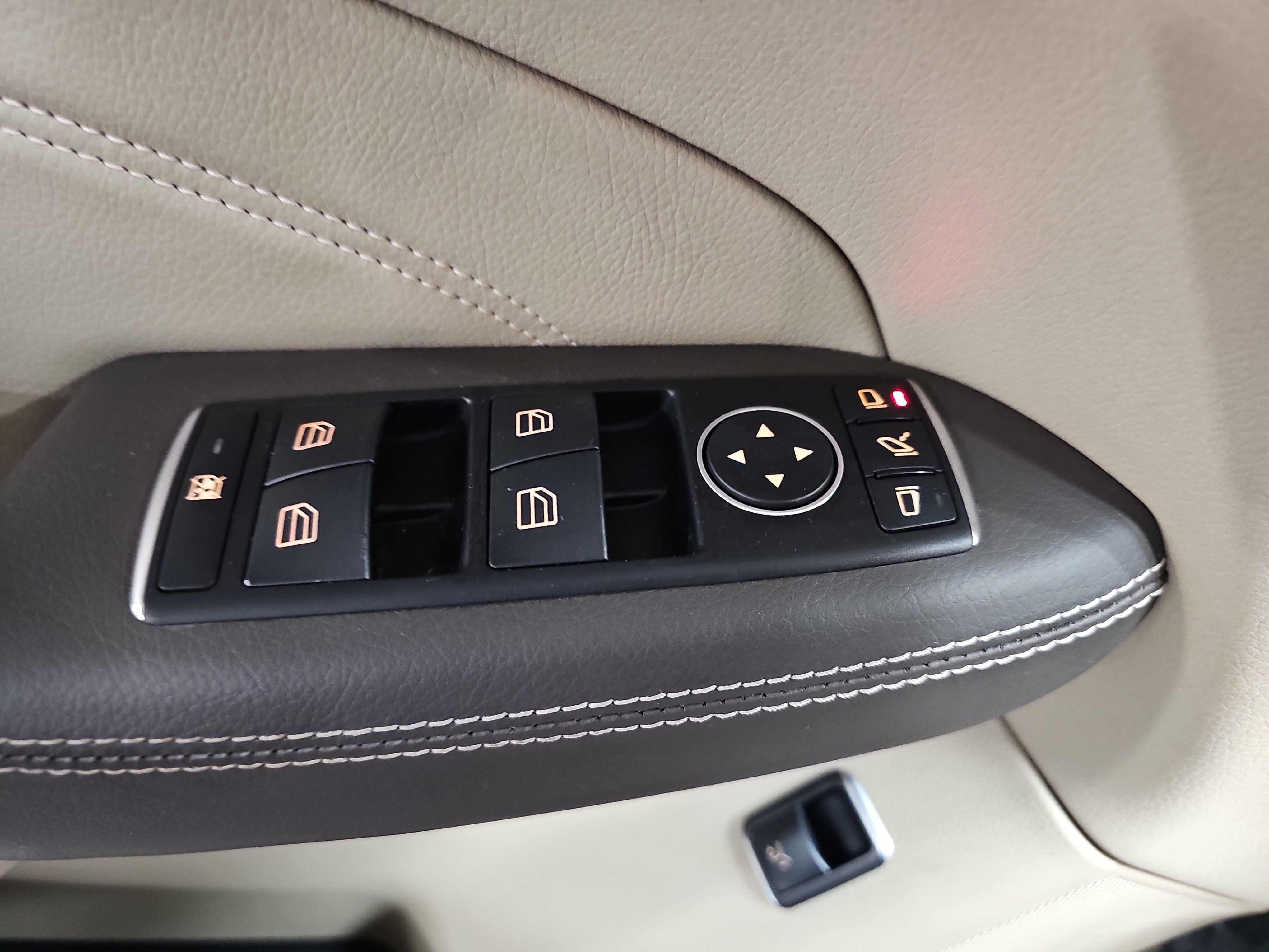 Used 2014 Mercedes-Benz ML 350 2WD image 29