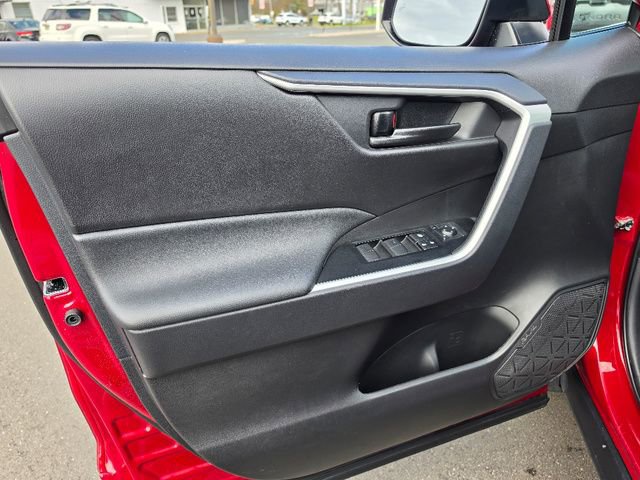 Used 2025 Toyota RAV4 LE image 19