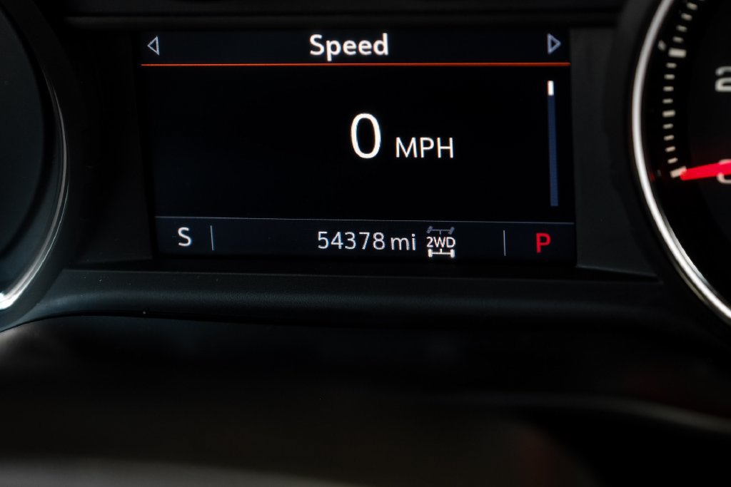 Used 2021 Chevrolet Silverado 1500 LT AWD/4WD image 16