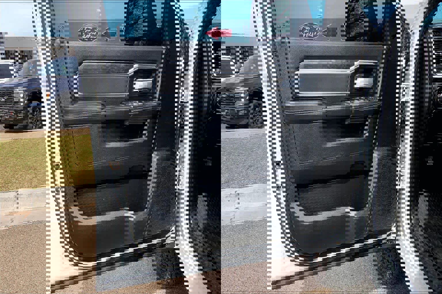 Used 2024 RAM 3500 Big Horn w/ Night Edition image 22