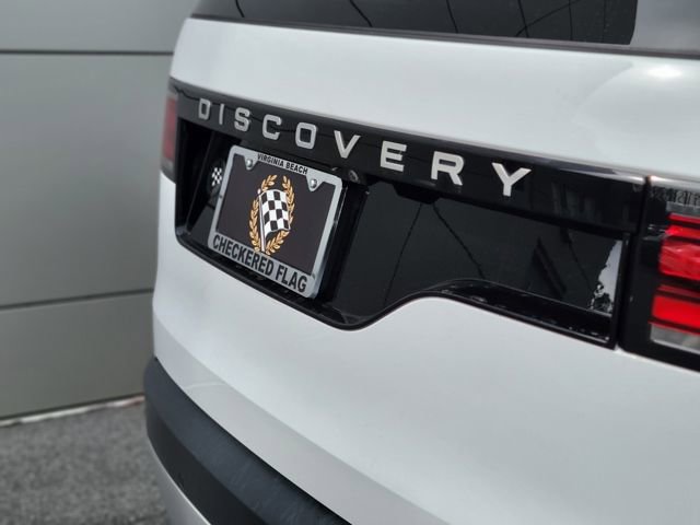 Used 2024 Land Rover Discovery S image 44