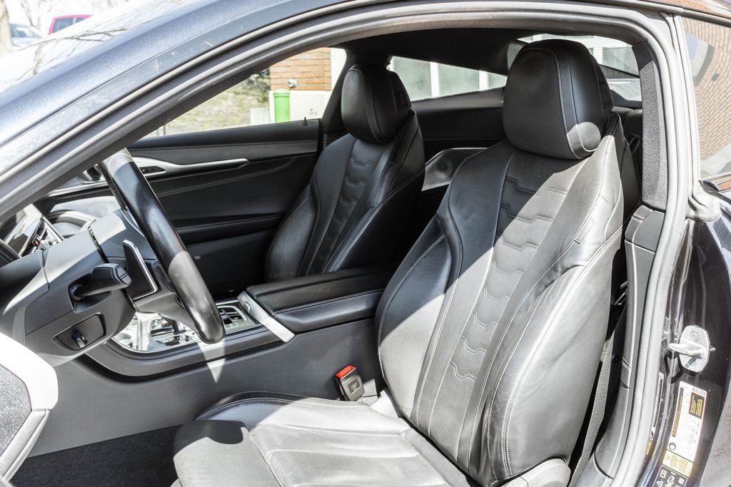 Used 2022 BMW M850i xDrive Coupe w/ M Carbon Exterior Package AWD/4WD image 6