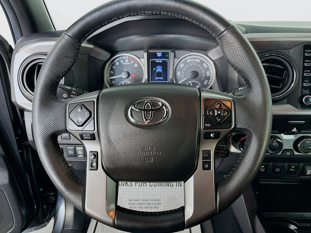 Used 2022 Toyota Tacoma Limited image 13
