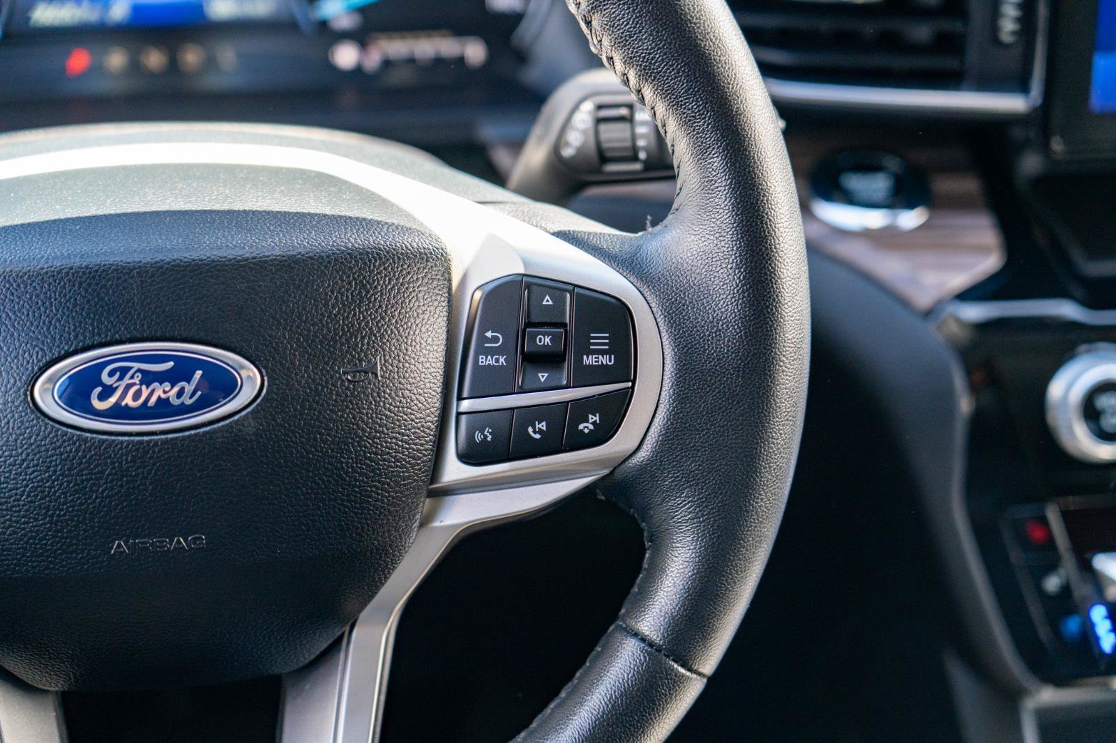 Used 2024 Ford Explorer Limited RWD image 26