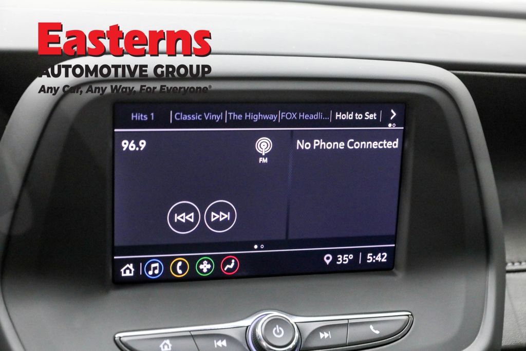 Used 2021 Chevrolet Camaro LT image 19