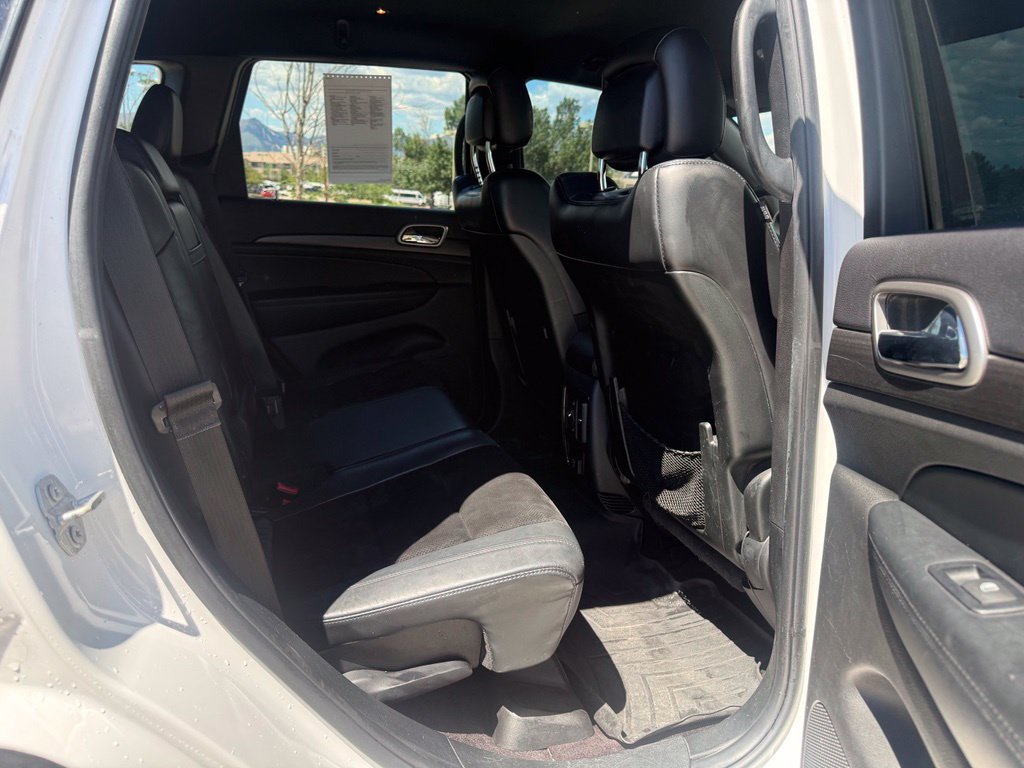 Used 2017 Jeep Grand Cherokee Altitude AWD/4WD image 24
