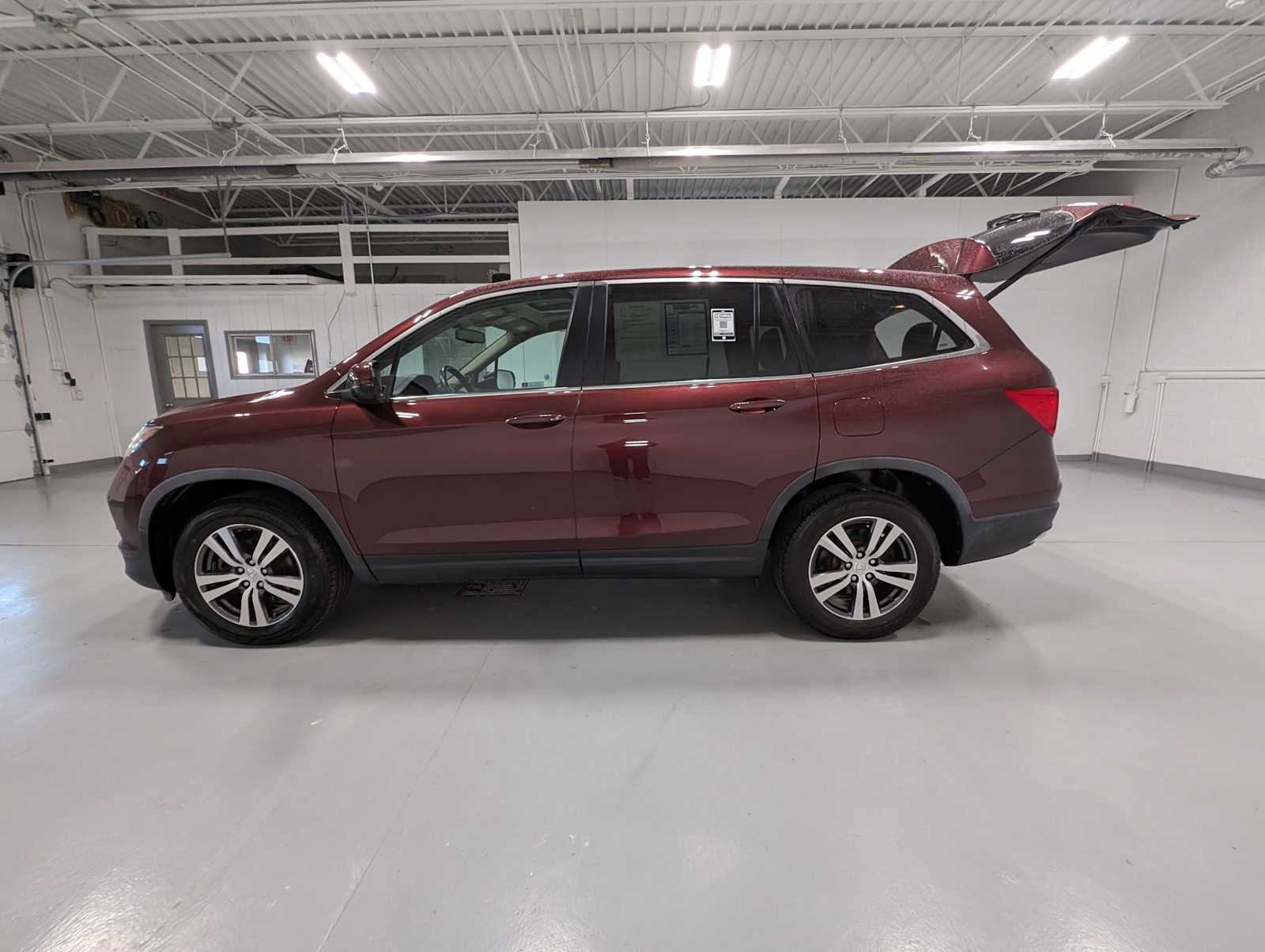 Used 2018 Honda Pilot EX-L image 12