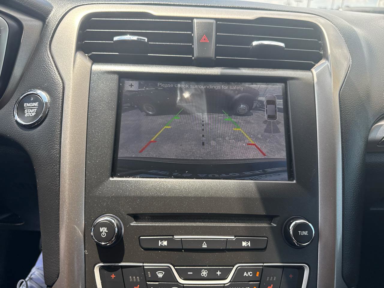 Used 2019 Ford Fusion SEL FWD image 20