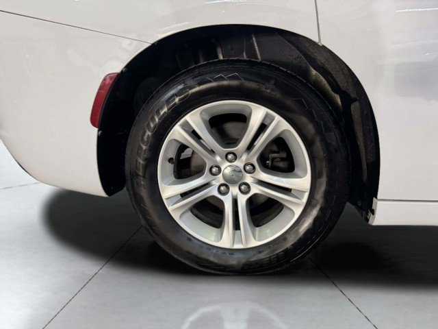Used 2020 Dodge Charger SXT w/ Leather Interior Group image 46