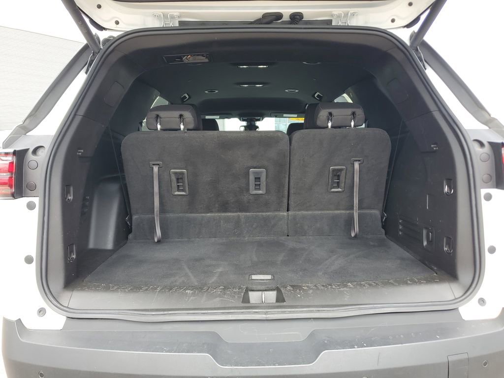 Used 2022 Chevrolet Traverse LT w/ LPO, 'HIT The Road' Package image 7