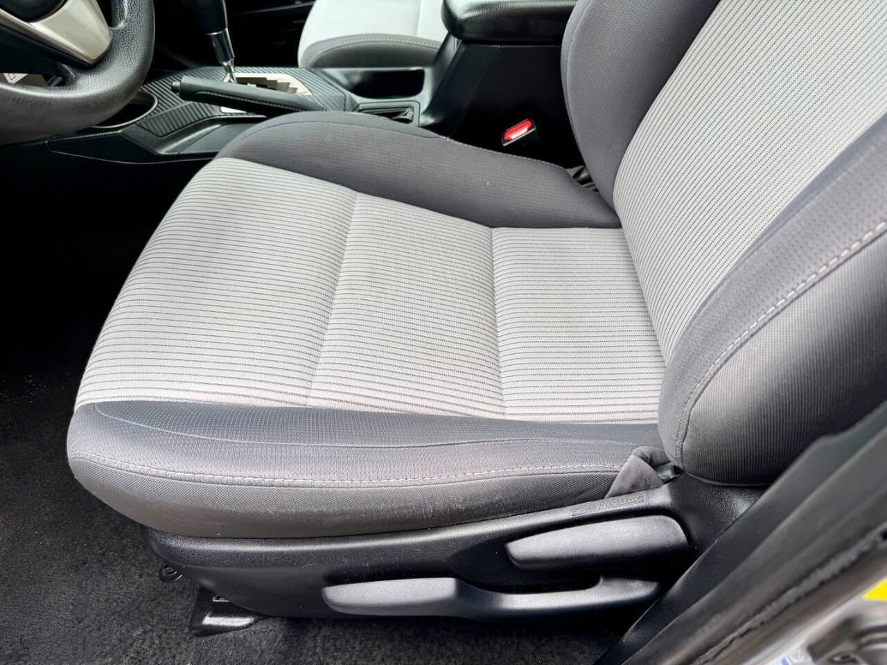 Used 2014 Toyota RAV4 XLE AWD/4WD image 57