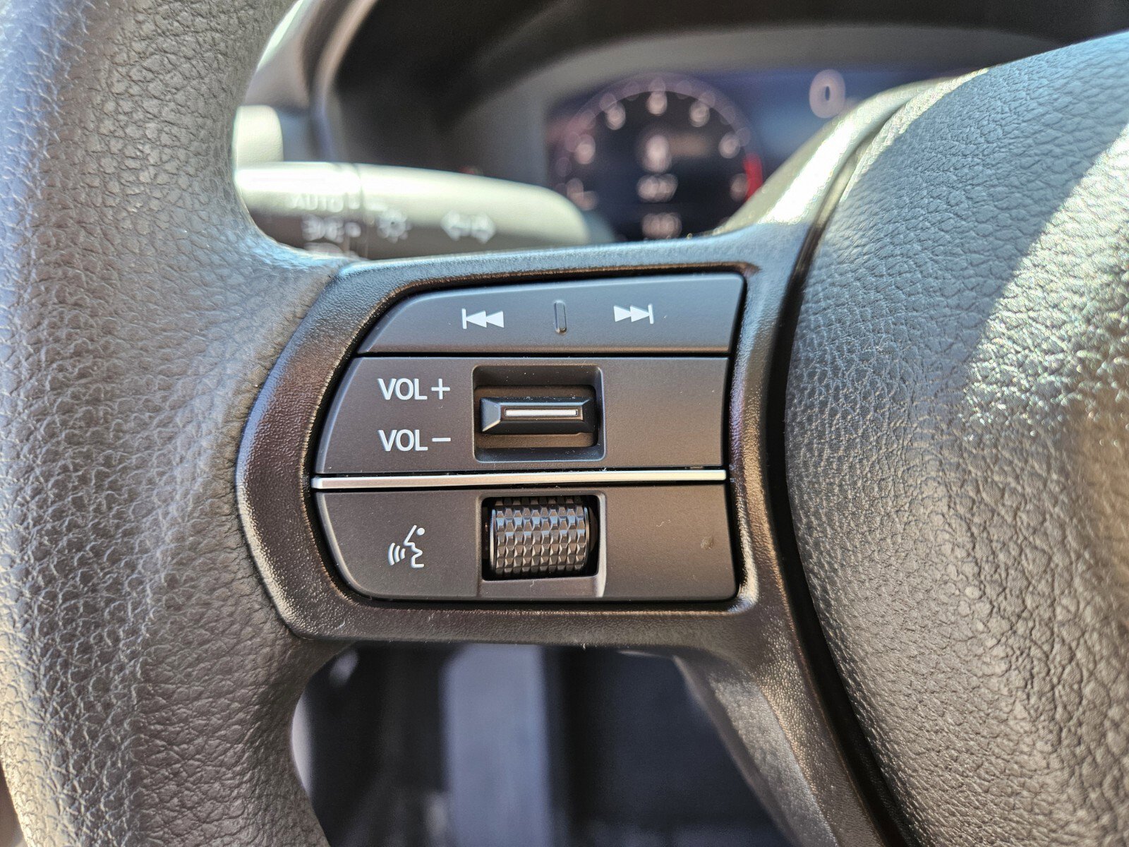 Used 2023 Honda Accord LX image 25