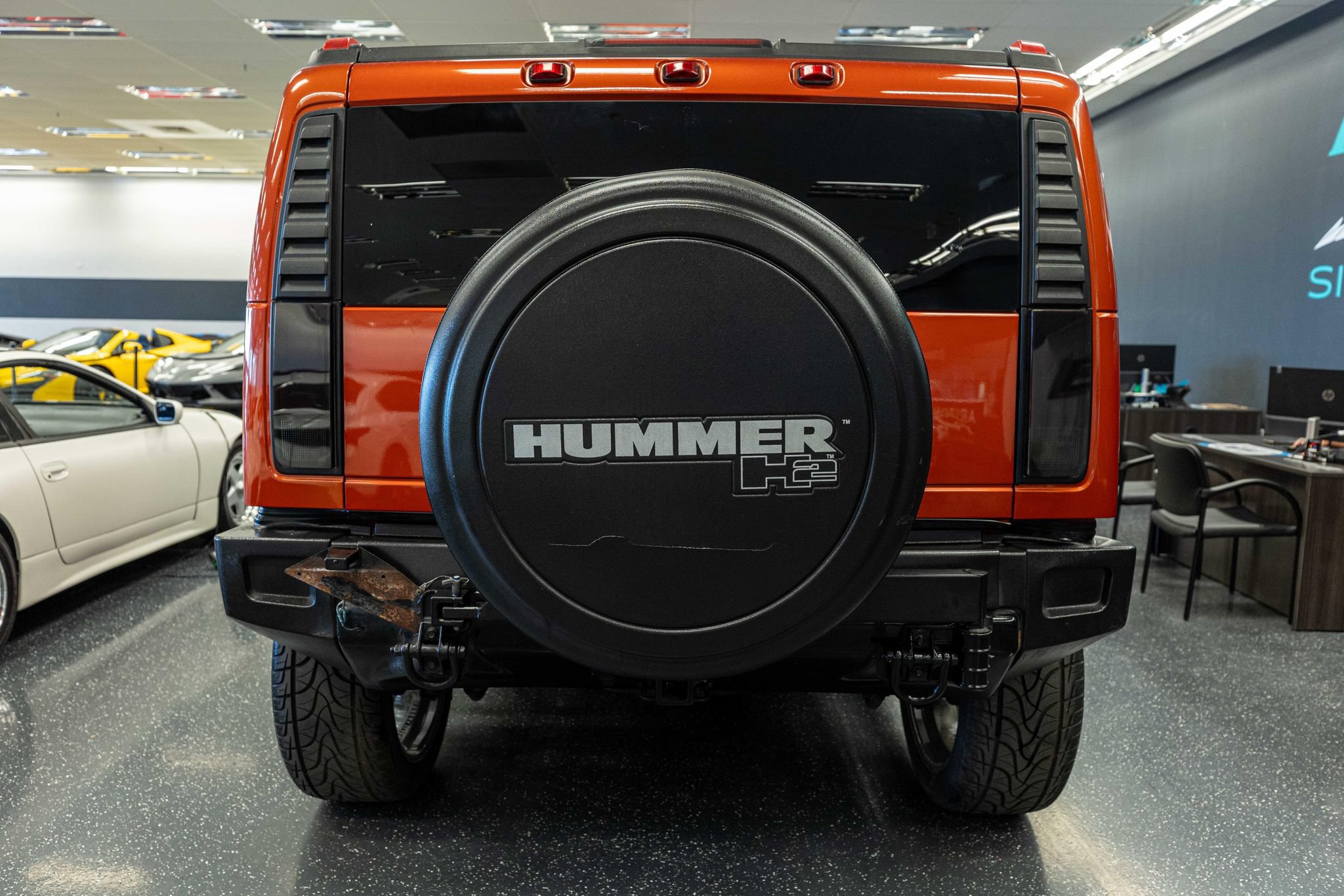 Used 2003 HUMMER H2 w/ Preferred Equipment Group AWD/4WD image 6
