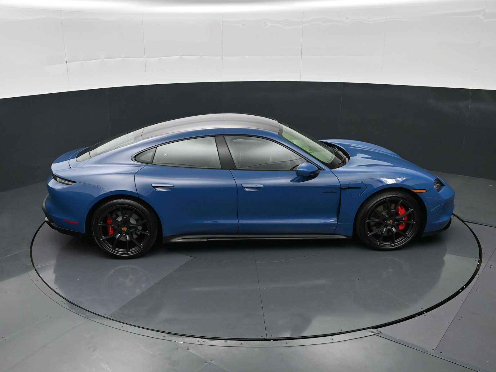 New 2026 Porsche Taycan GTS AWD/4WD image 35