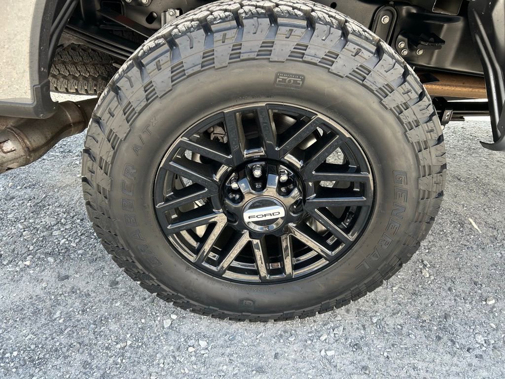 Used 2025 Ford F350 Lariat w/ Camper Package AWD/4WD image 11