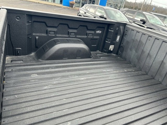 Used 2023 Chevrolet Silverado 1500 RST w/ Convenience Package II image 9