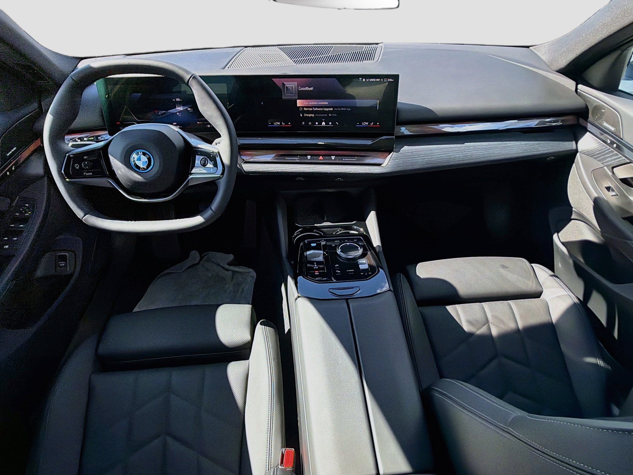 Used 2025 BMW i5 xDrive40 AWD/4WD image 16