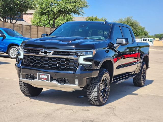 Used 2025 Chevrolet Silverado 1500 ZR2 w/ Dark Appearance Package AWD/4WD image 12