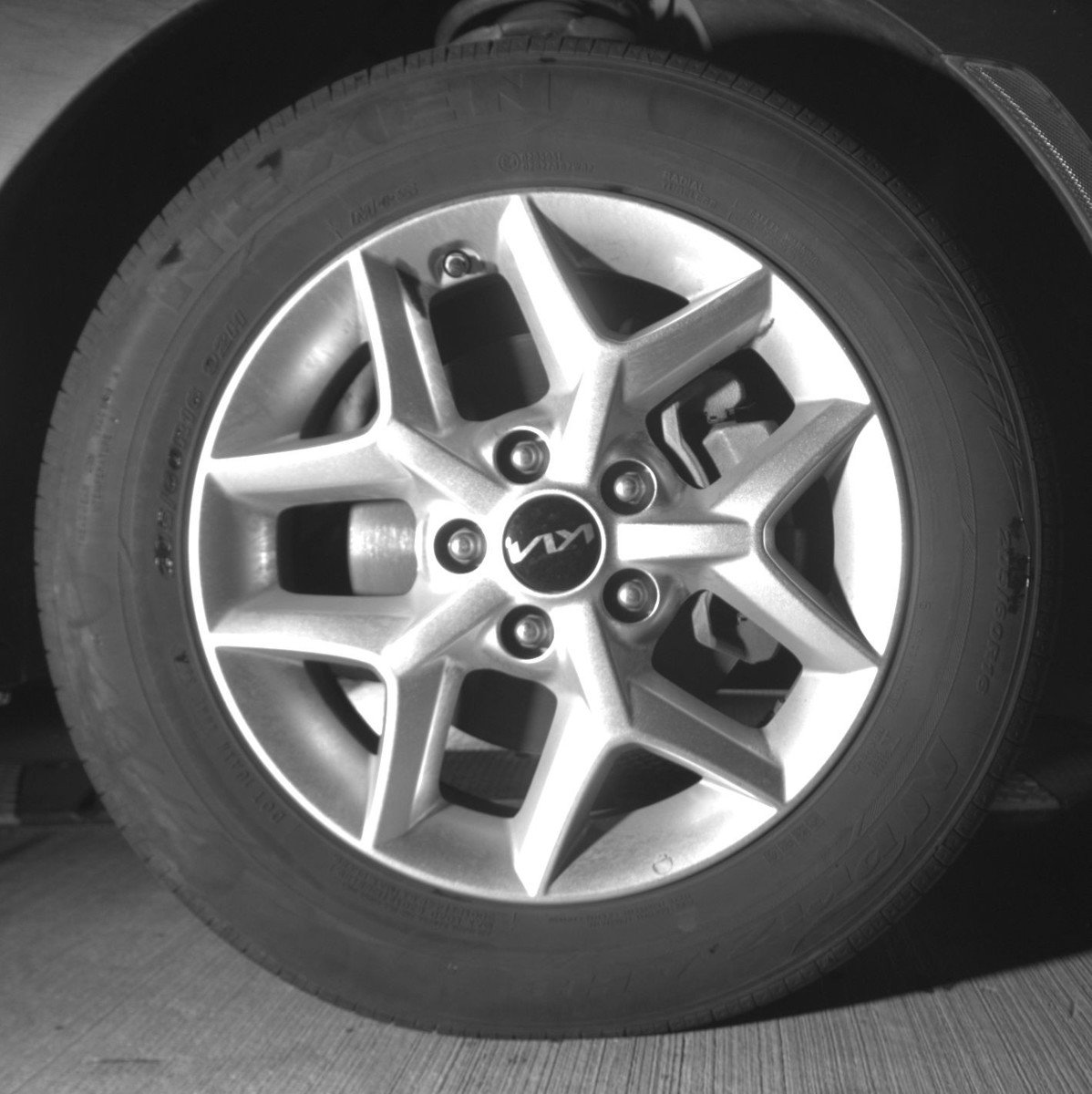 Used 2025 Kia Soul LX w/ LX Technology Package image 18