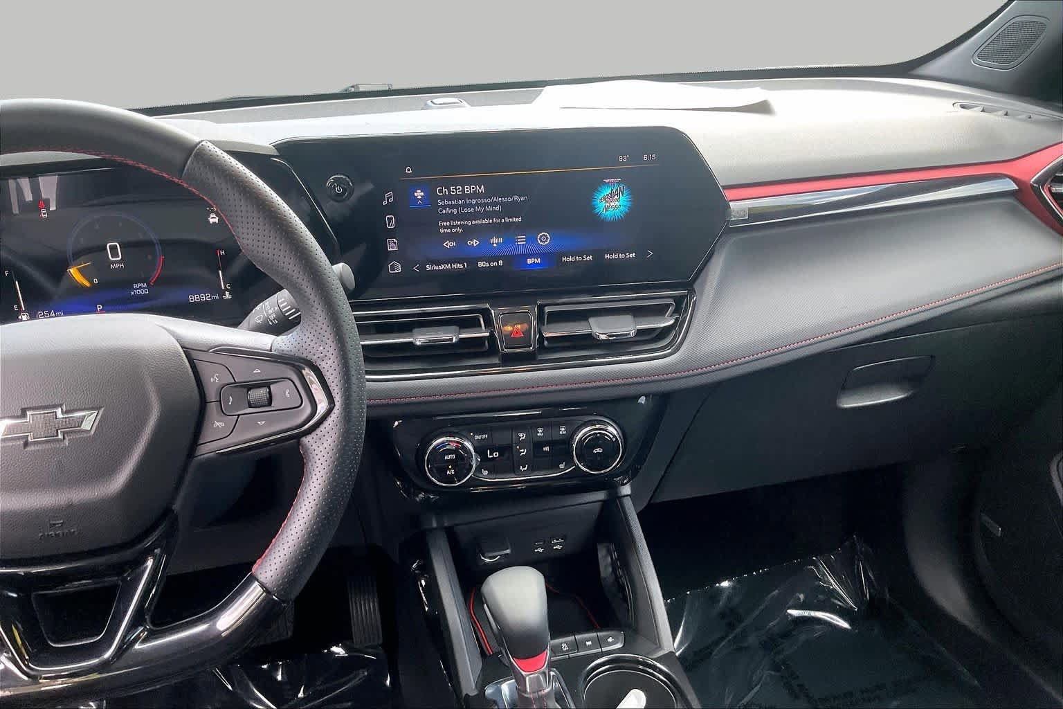 Used 2025 Chevrolet TrailBlazer RS w/ Convenience Package FWD image 7