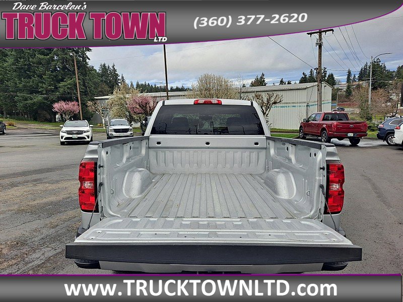 Used 2018 Chevrolet Silverado 1500 Custom w/ LPO, Black Pack AWD/4WD image 5