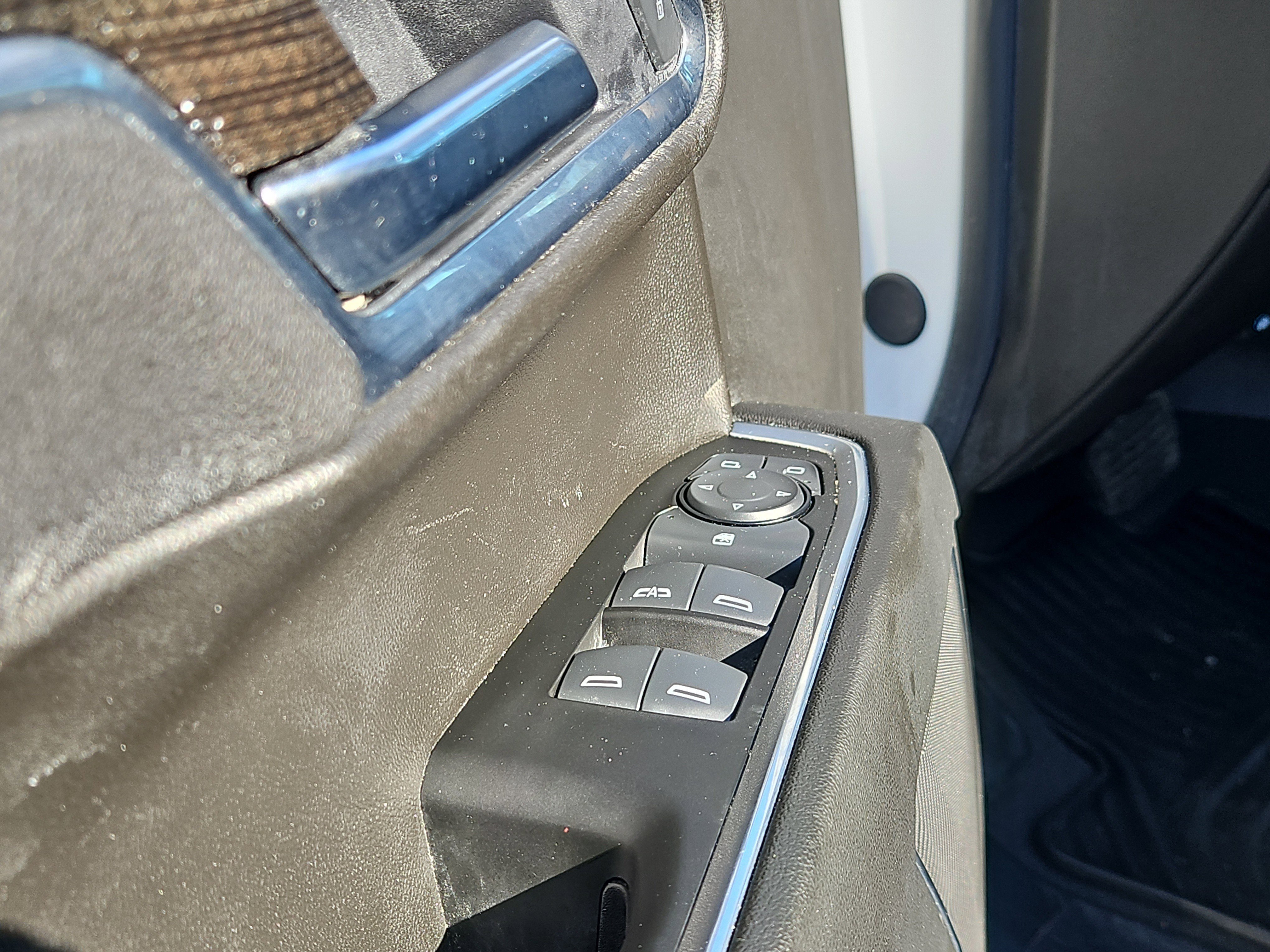 Certified 2025 Chevrolet Silverado 1500 LT AWD/4WD image 17