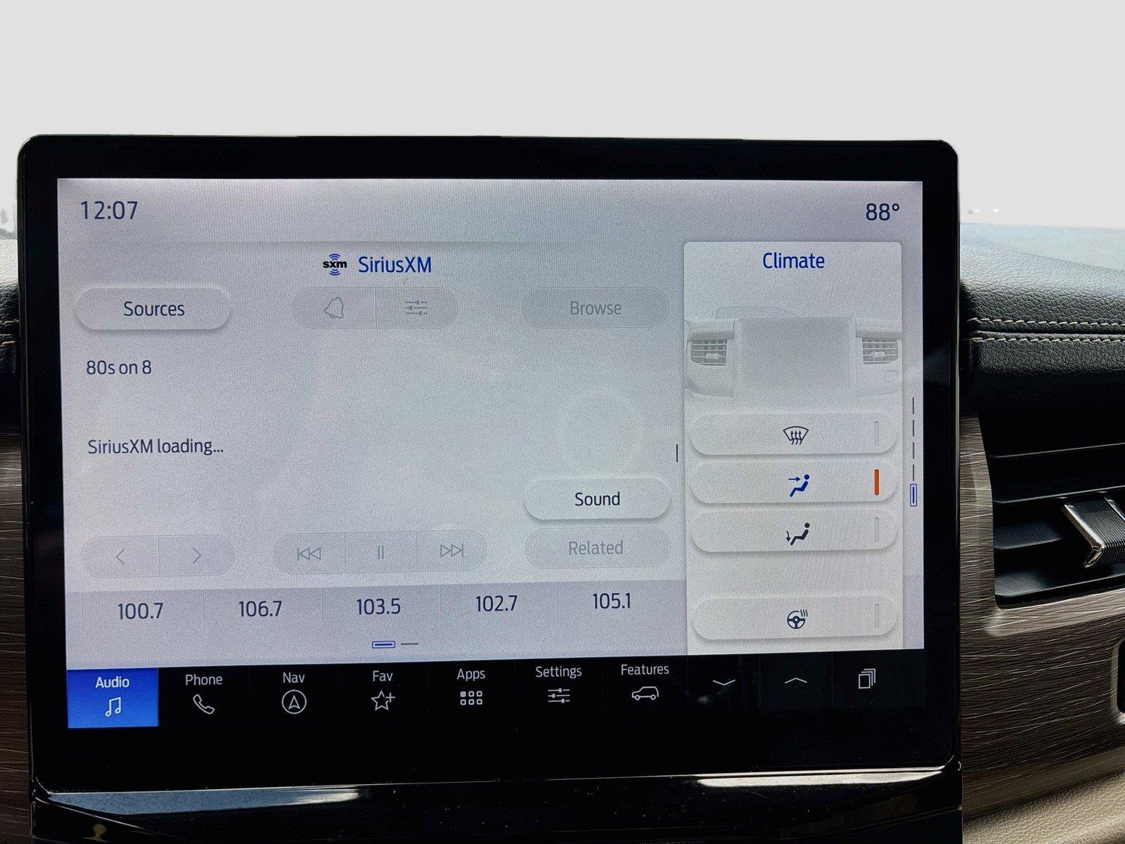 Used 2023 Ford Expedition Limited RWD image 9