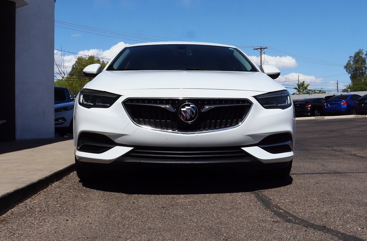 Used 2018 Buick Regal Preferred w/ Sights and Sounds Package FWD image 17