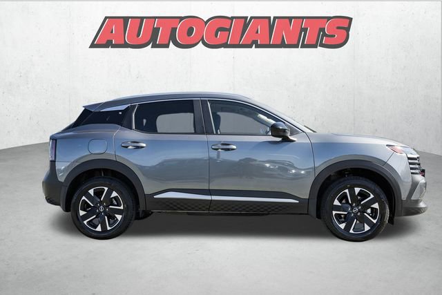 New 2026 Nissan Kicks SV image 3