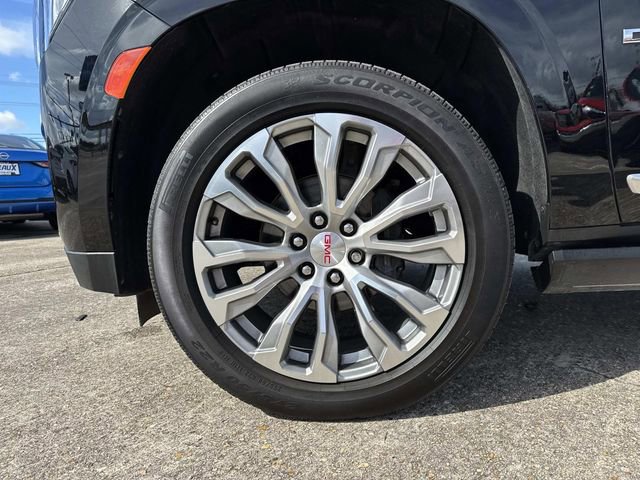 Used 2021 GMC Yukon XL Denali w/ Denali Premium Package image 19