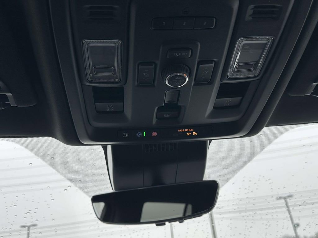 Certified 2024 GMC Yukon Denali w/ Advanced Technology Package image 35