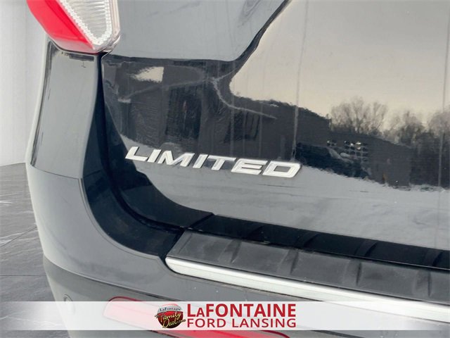Used 2023 Ford Explorer Limited image 10