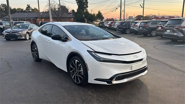 Used 2025 Toyota Prius Plug-In Hybrid image 23