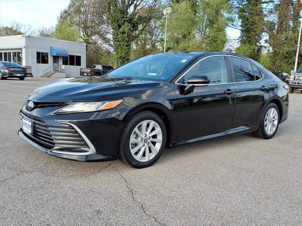 Used 2021 Toyota Camry LE w/ Convenience Package image 8