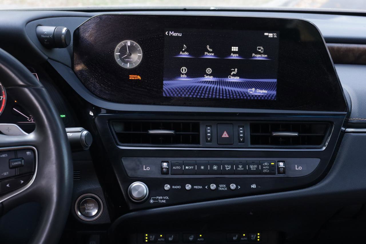 Used 2022 Lexus ES 350 w/ Premium Package FWD image 9