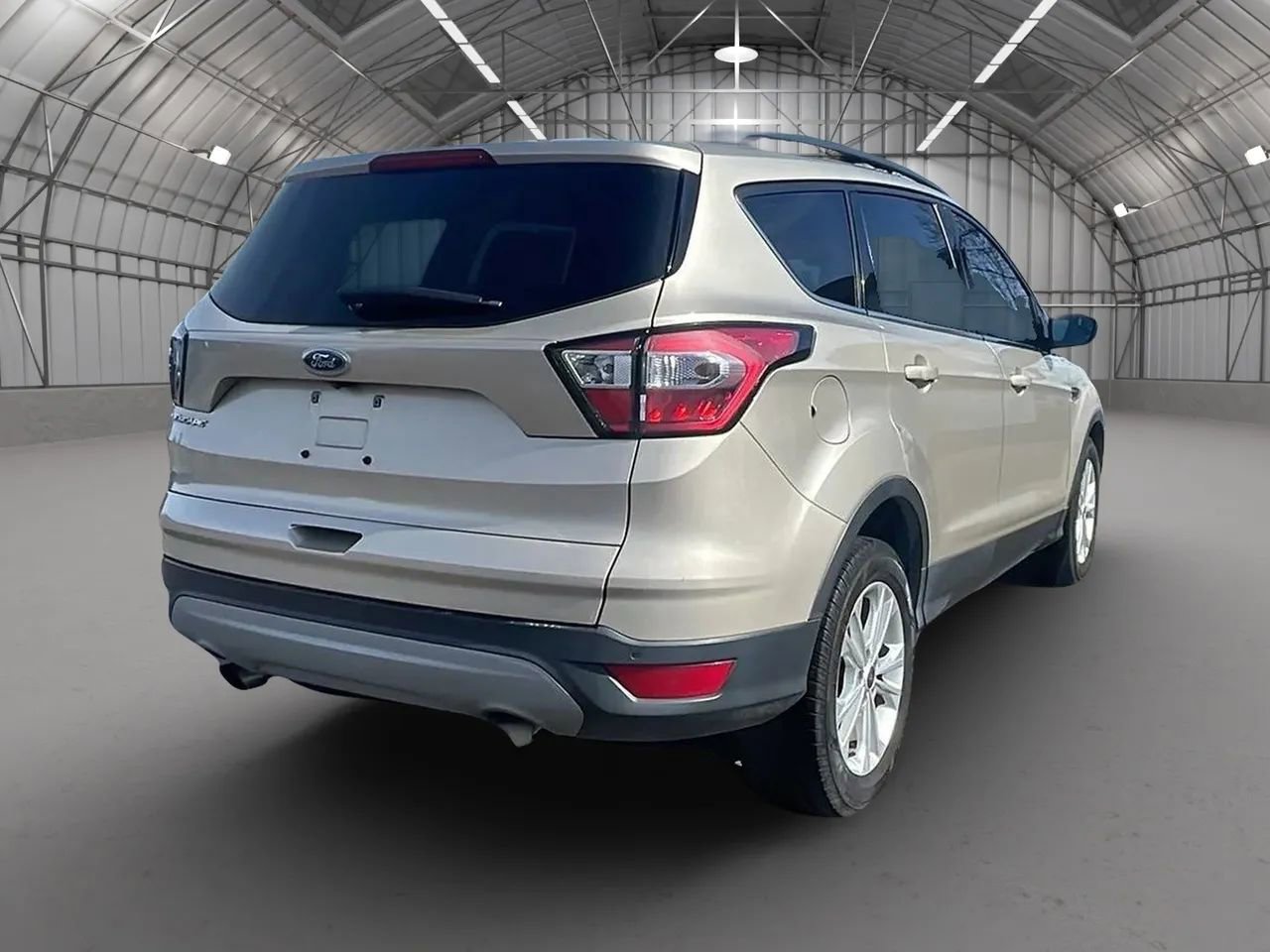 Used 2018 Ford Escape SEL image 5