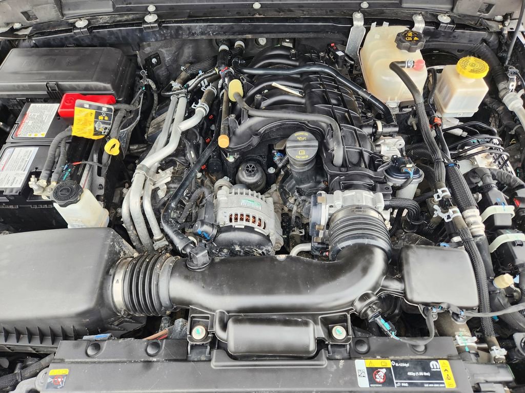 Used 2023 Jeep Gladiator Sport image 19