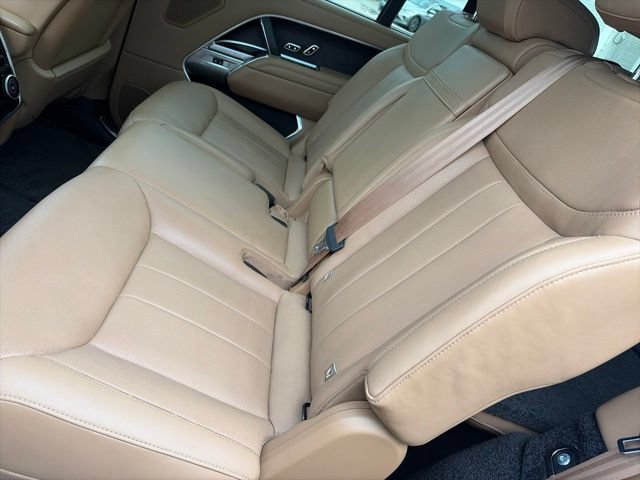 Used 2025 Land Rover Range Rover Long Wheelbase SE AWD/4WD image 36