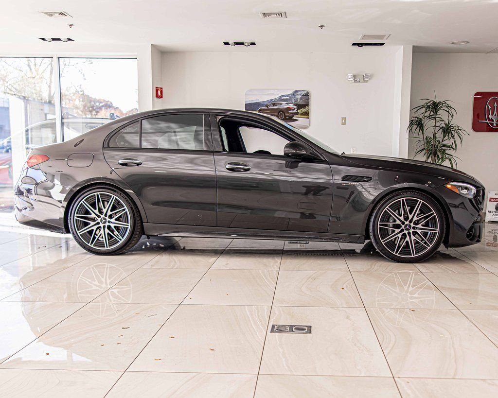 Used 2024 Mercedes-Benz C 63 AMG S image 9