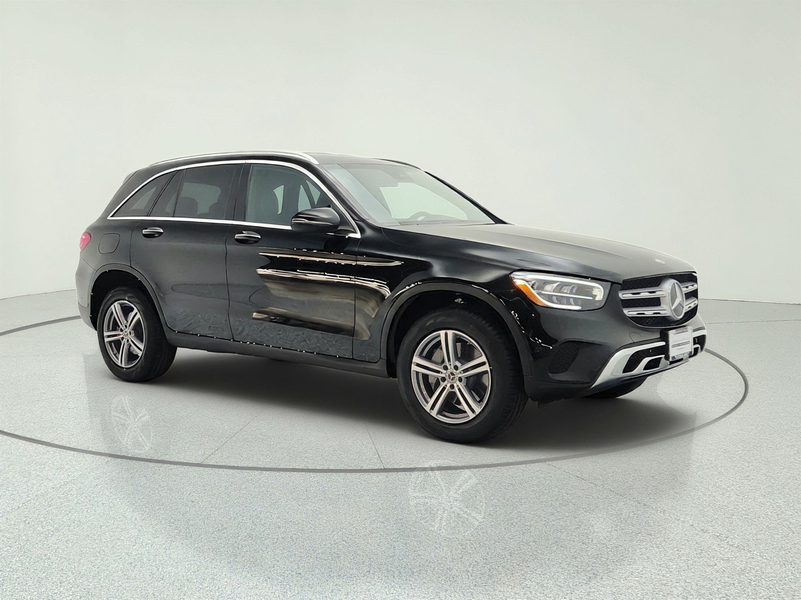 Used 2022 Mercedes-Benz GLC 300 image 3
