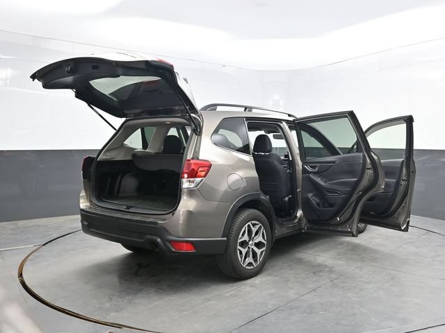 Used 2020 Subaru Forester Premium AWD/4WD image 50