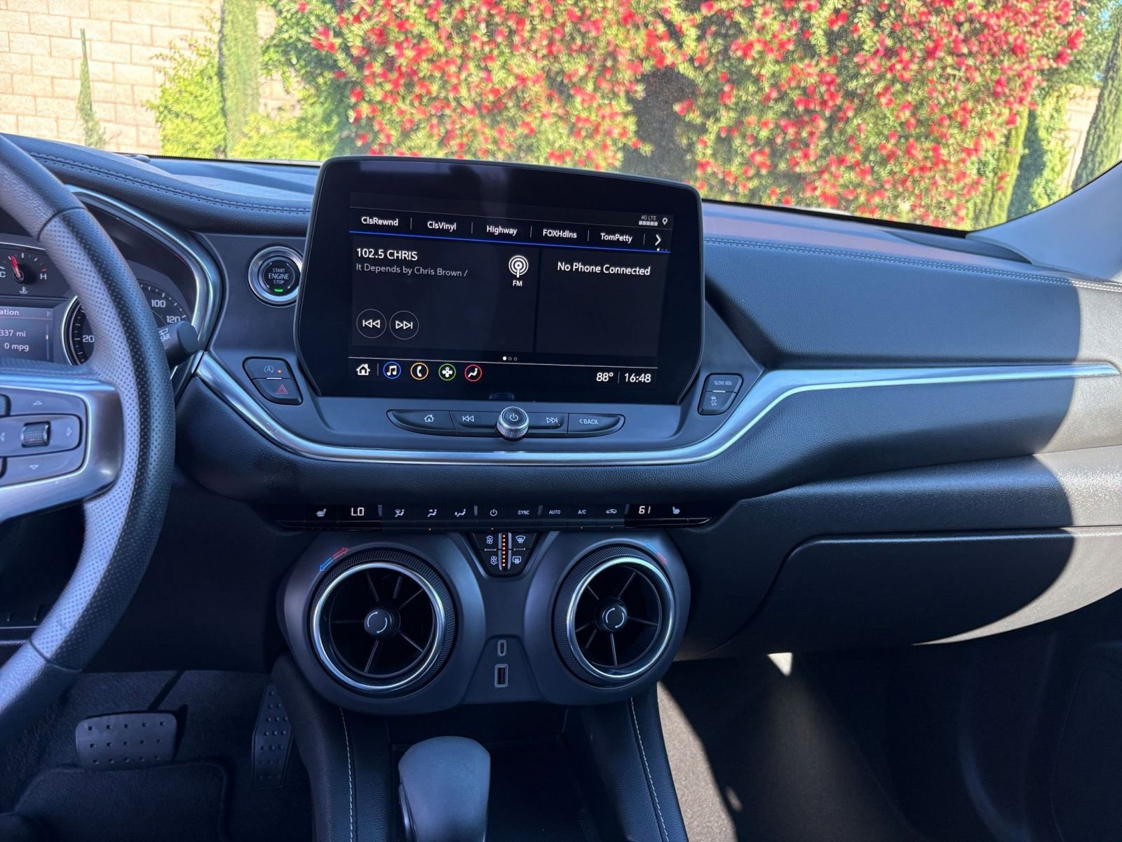 Used 2025 Chevrolet Blazer LT image 17