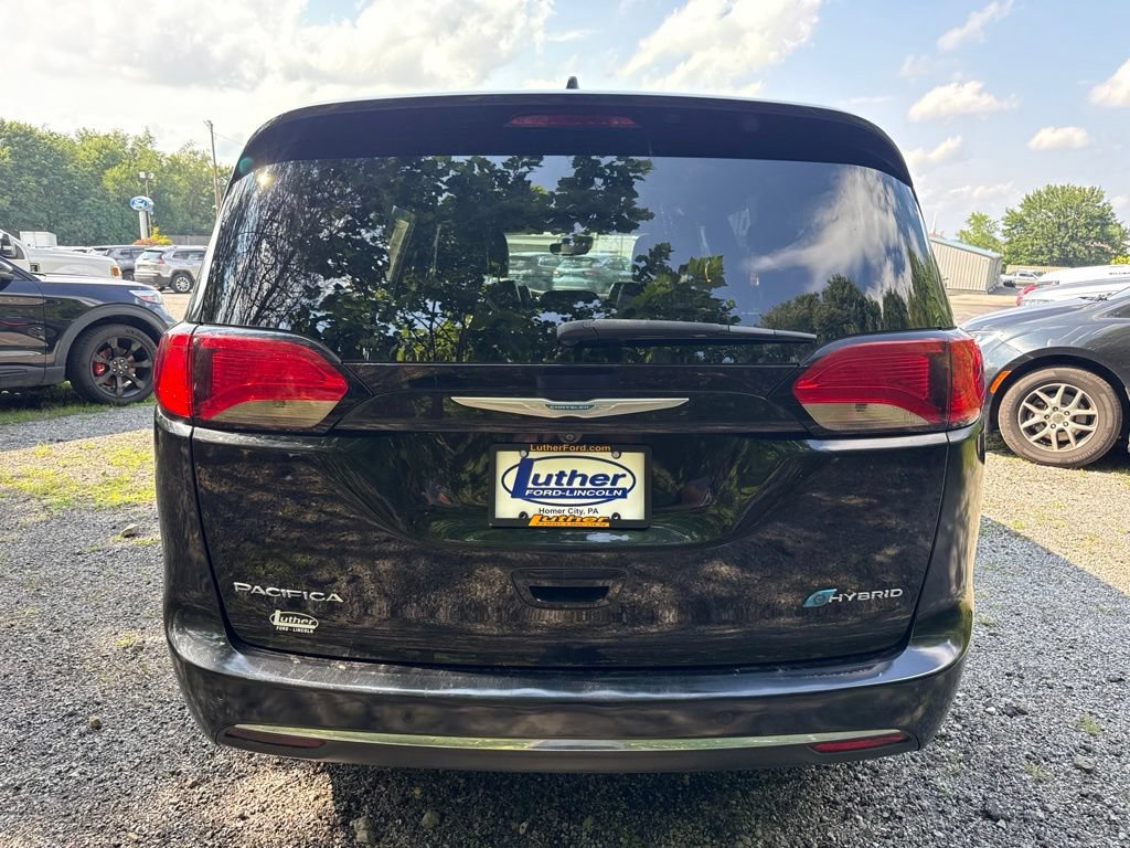 Used 2020 Chrysler Pacifica Limited w/ Advanced Safetytec Group FWD image 6
