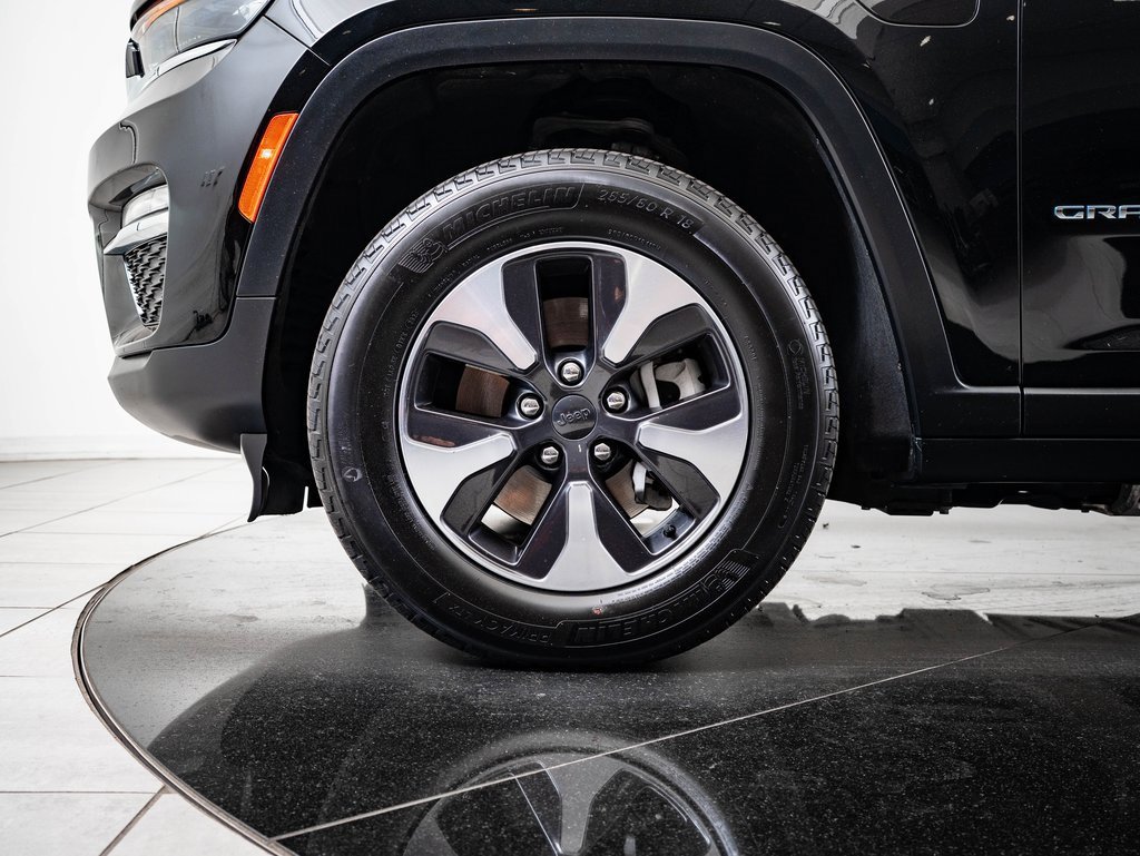 Used 2024 Jeep Grand Cherokee Limited 4xe image 12