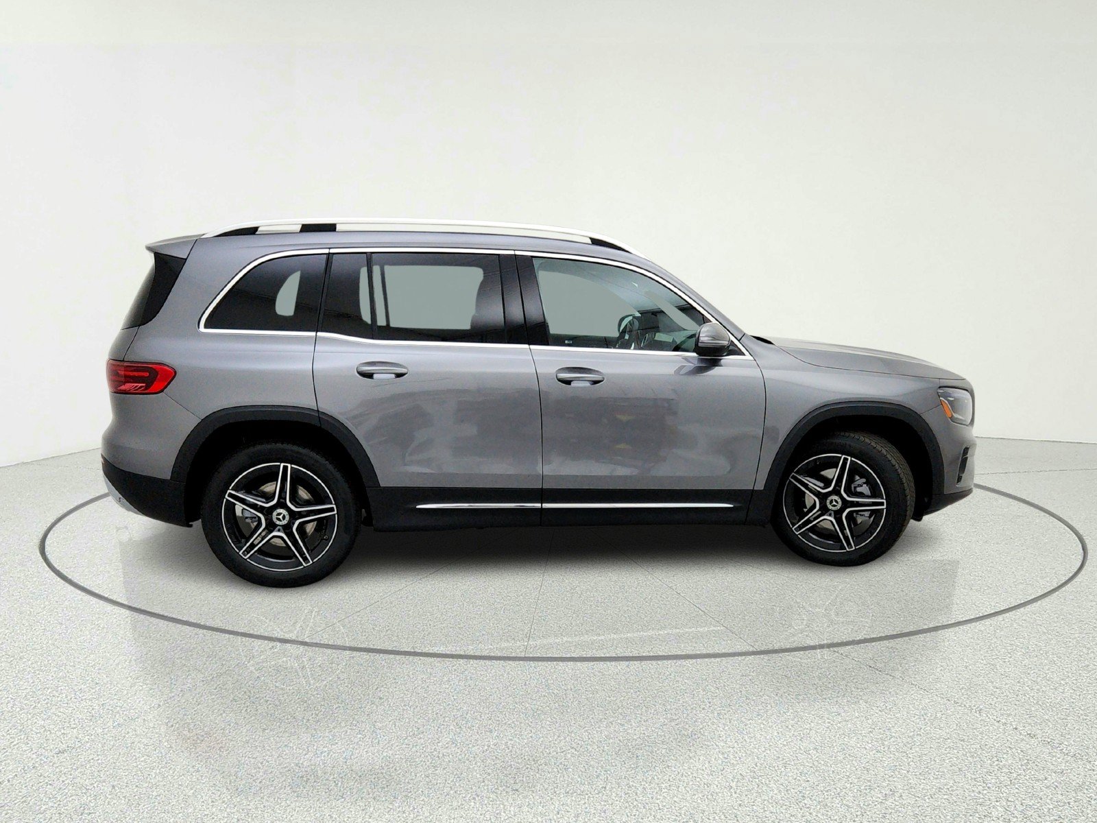 New 2026 Mercedes-Benz GLB 250 image 7