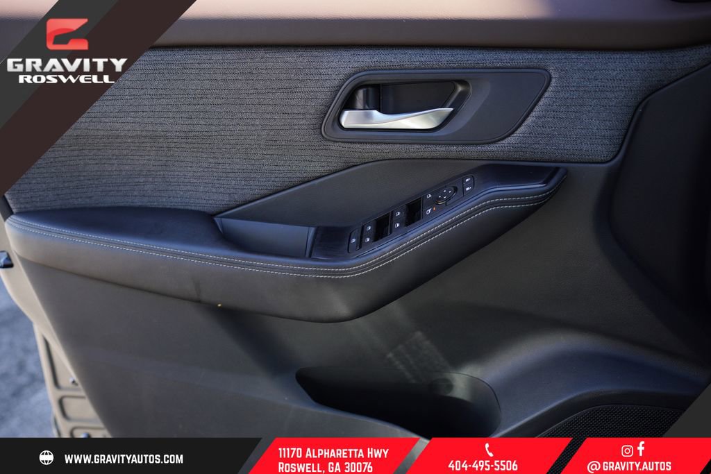 Used 2021 Nissan Rogue SV image 33